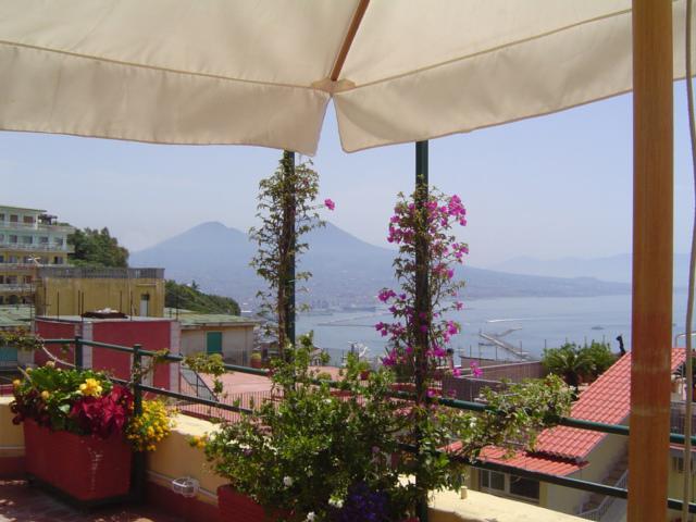 Una Terrazza Sul Golfo ナポリ エクステリア 写真